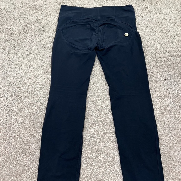 Freddy Pants - Picture 2 of 6